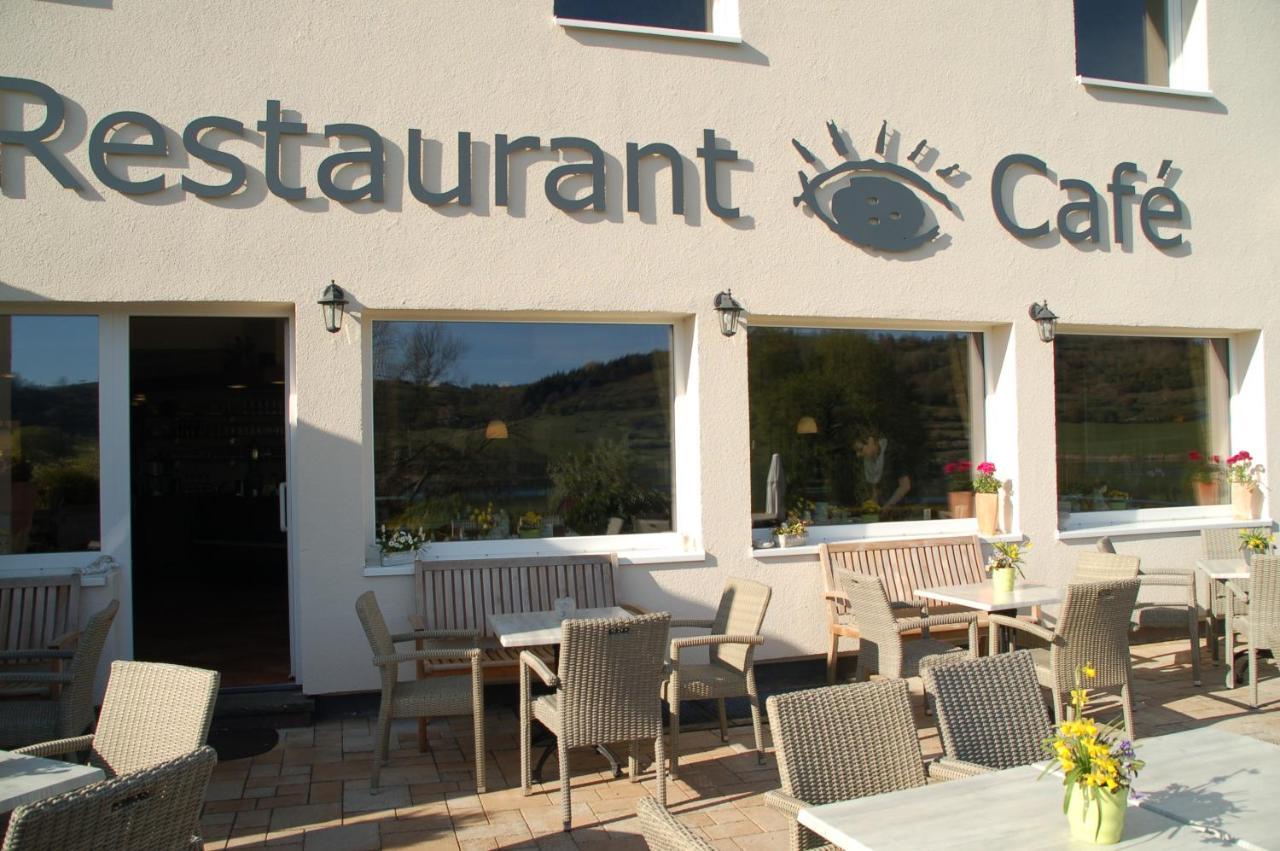 Hotel-Ferienwohnungen Cafe Maarblick Schalkenmehren Luaran gambar
