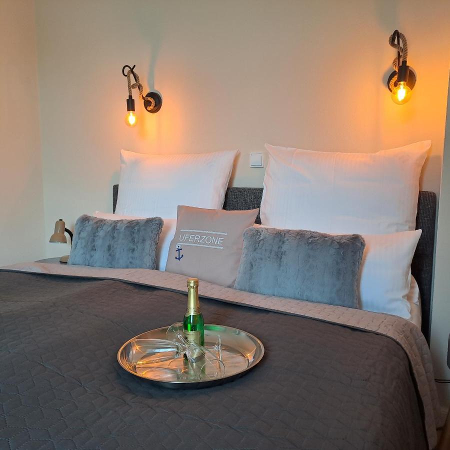 Hotel-Ferienwohnungen Cafe Maarblick Schalkenmehren Luaran gambar