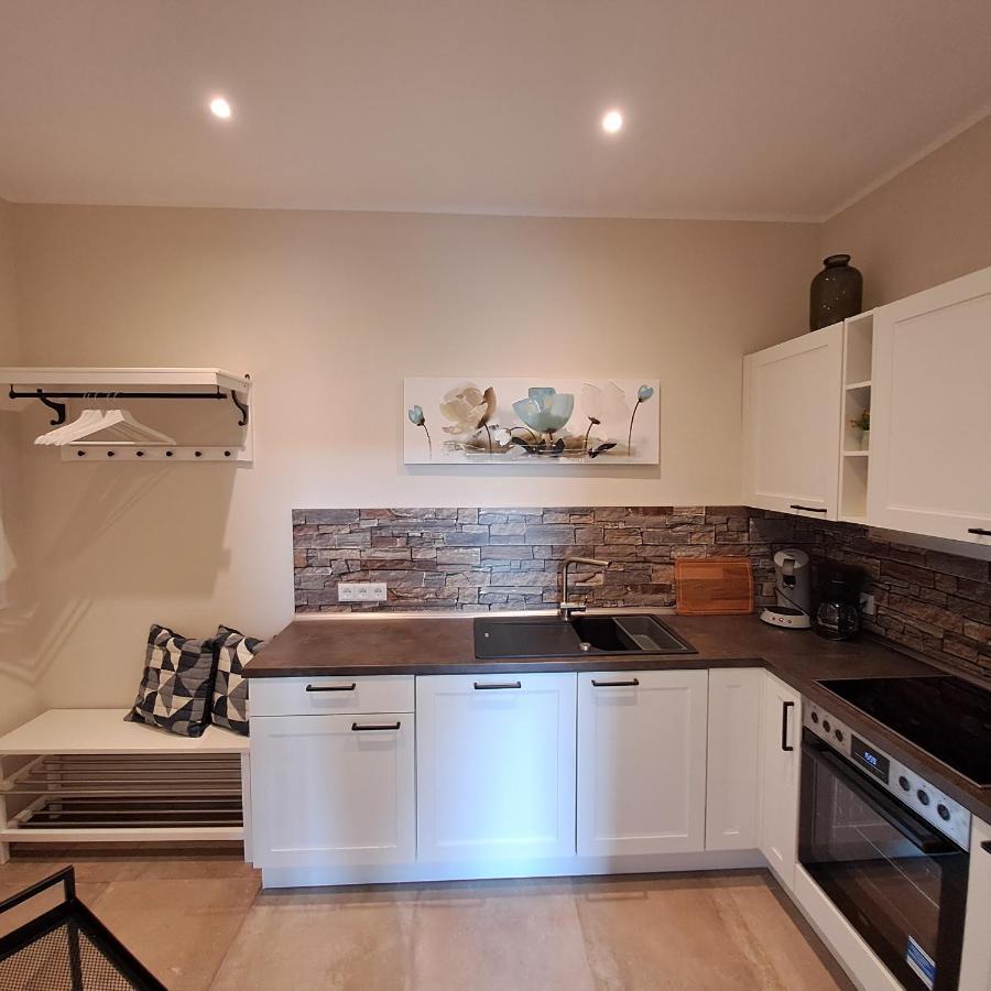 Hotel-Ferienwohnungen Cafe Maarblick Schalkenmehren Luaran gambar
