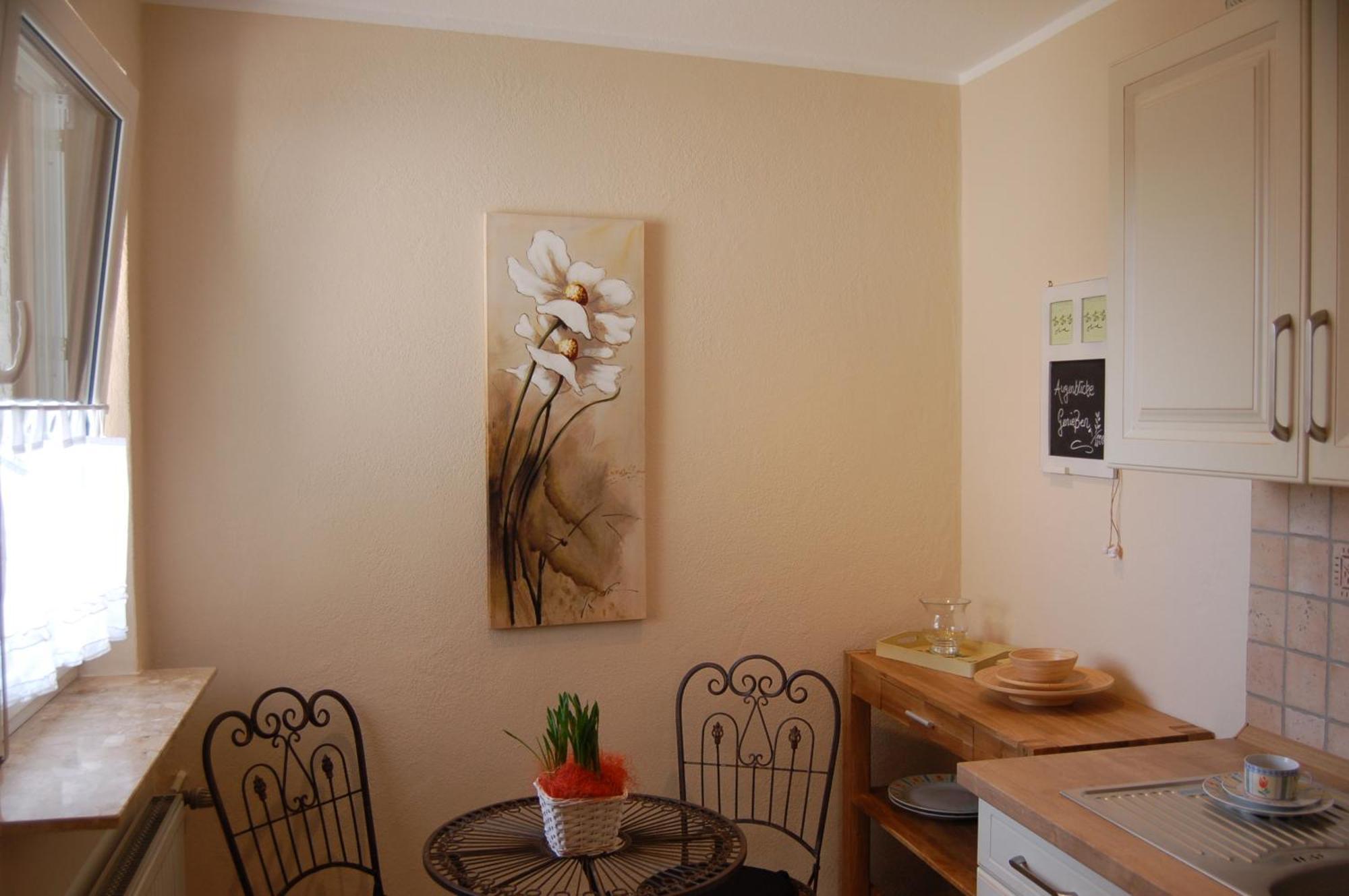 Hotel-Ferienwohnungen Cafe Maarblick Schalkenmehren Bilik gambar